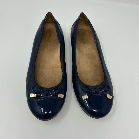 Vionic Shoes - Vionic Minna Navy Blue Ballet Flats with Bow and Patent Leather Toe Size 8